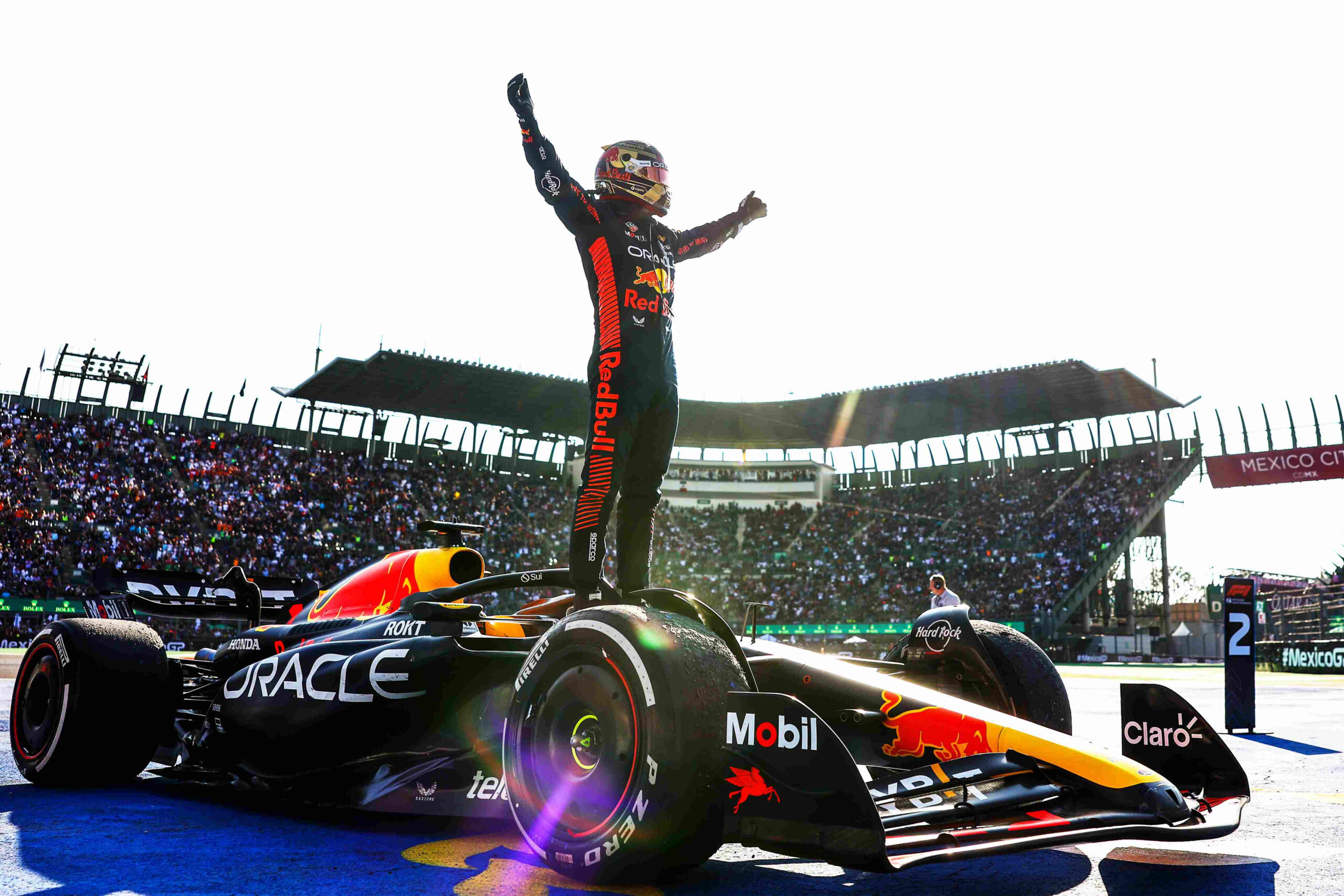 Verstappen powers to sprint victory in Brazil | The Express Tribune