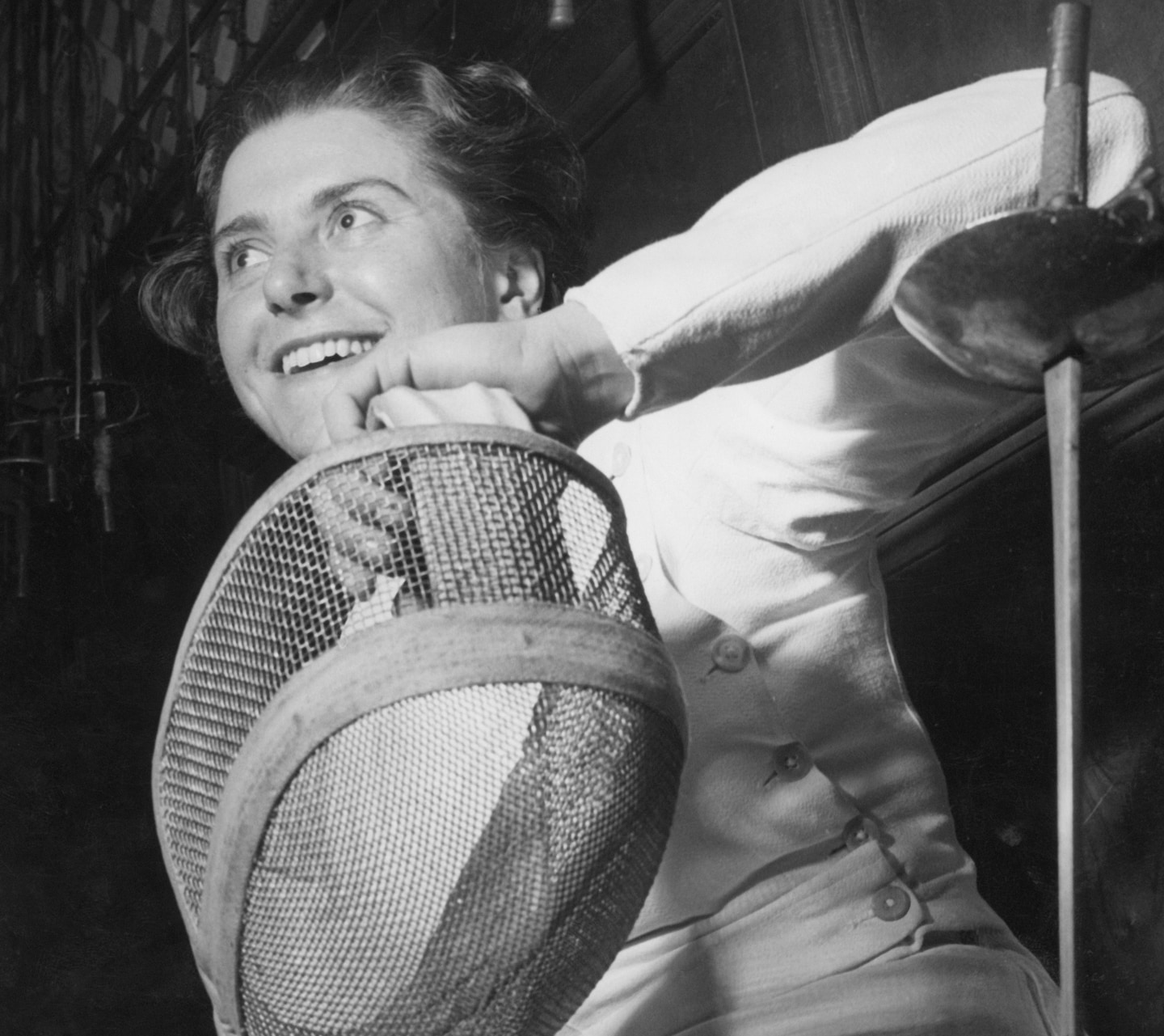 Irene Camber, grande dame of women’s fencing, dies at 98