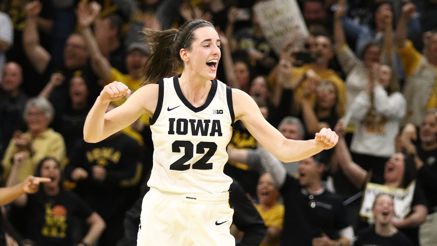 Caitlin Clark shoots past Pete Maravich on an epic day in Iowa City