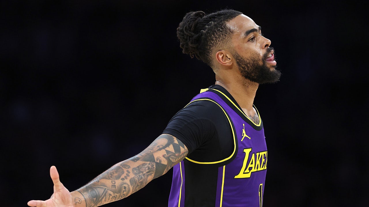 Lakers' D'Angelo Russell drains game-winning basket, says adversity has simply 'molded' him into a 'killer'