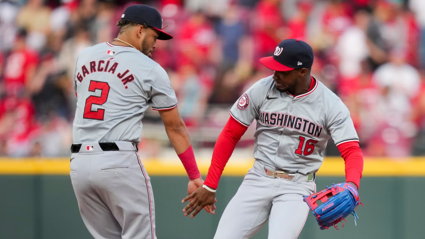 Ninth-inning rally boosts the Nationals to their first win