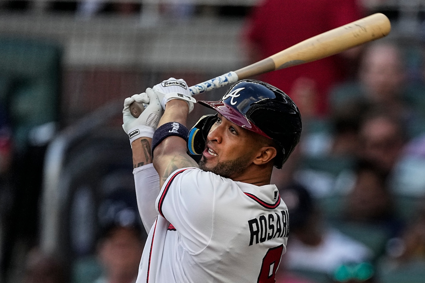 Outfielder Eddie Rosario set to join Nationals on a minor league deal