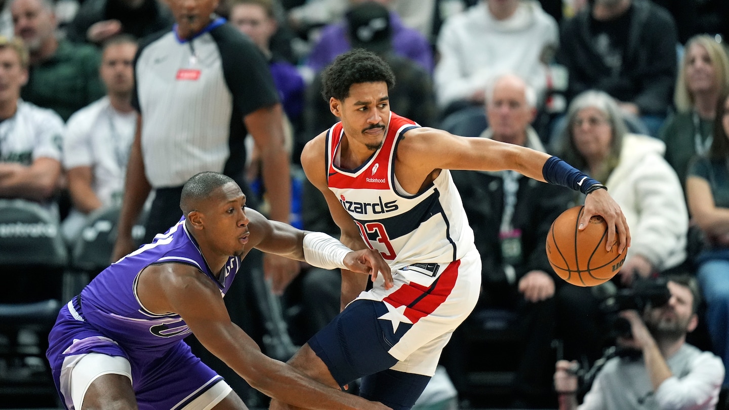 Wizards finish game, and road trip, ice-cold with 15th straight loss