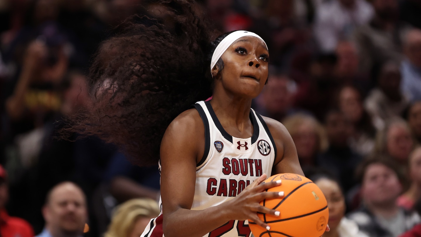 Once dismissed by Caitlin Clark, Raven Johnson is ready for another shot