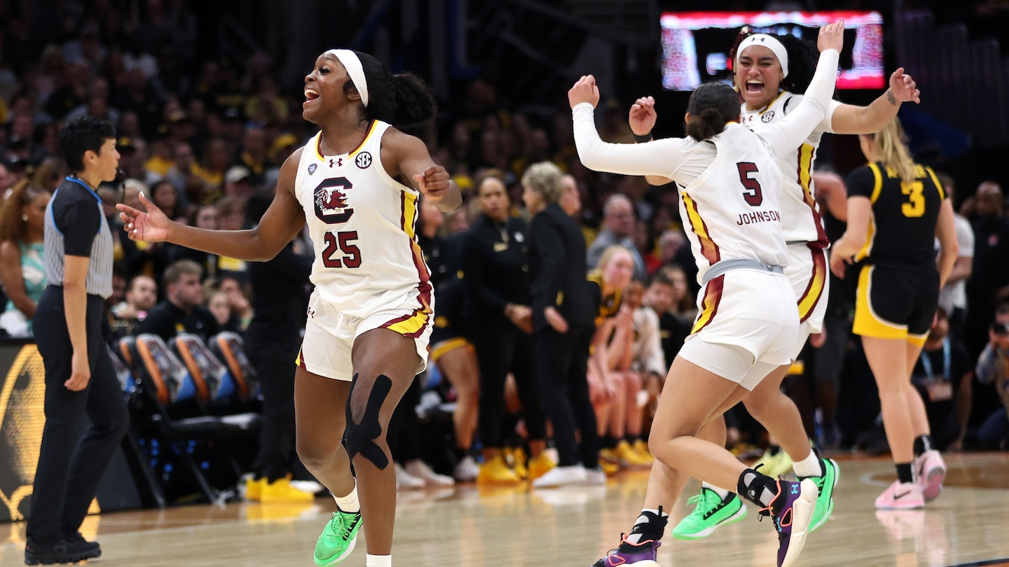 South Carolina beats Iowa to cement its place in women’s basketball history
