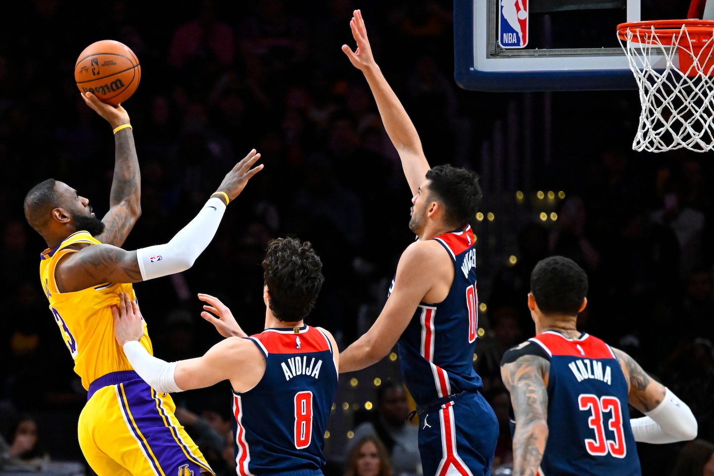 Wizards stay in the fight but fall short at home to the Lakers